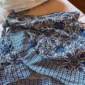 Blue patterned Zara mini skirt.